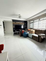 Blk 323 Woodlands Street 32 (Woodlands), HDB Executive #538064011
